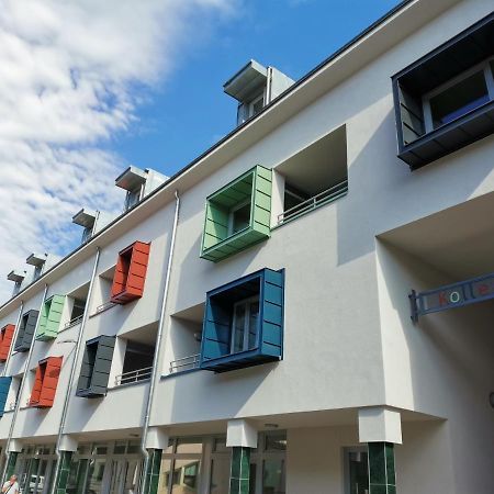 Antracit Apartman - Free Parking Pecs Luaran gambar