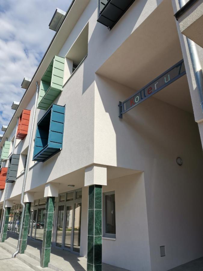 Antracit Apartman - Free Parking Pecs Luaran gambar